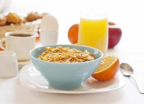 Start Your Day off Right with a Low-Cal Breakfast